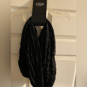 Black Eternity Loop Scarf